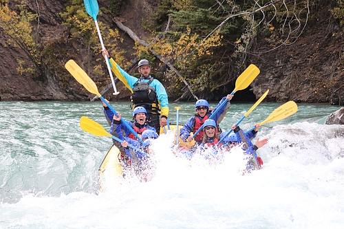 rapids-6016145_1920.jpg